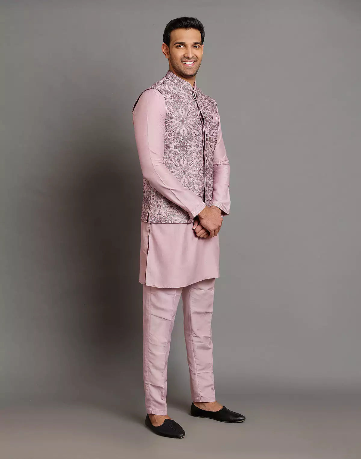 Onion All Over Floral Giza Cotton Thread Embroidery Work Kurta Jacket Set