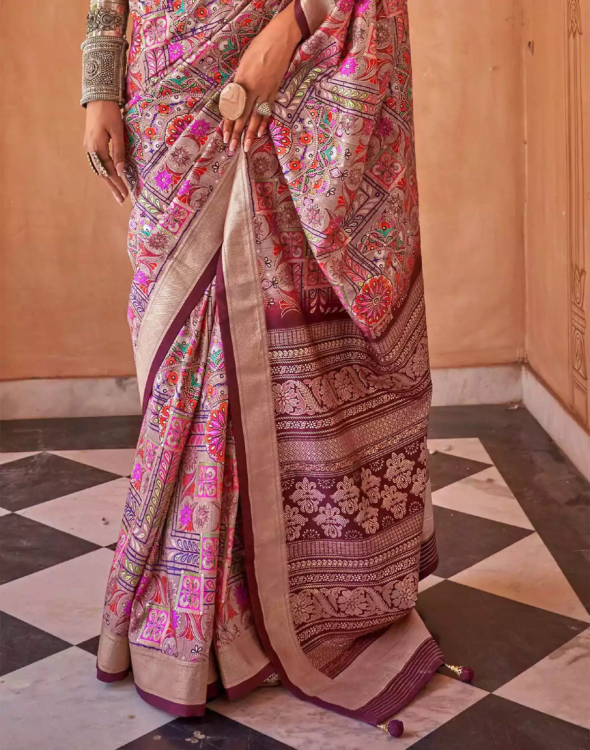 Stylish Pink Coloured Soft Silk Saree