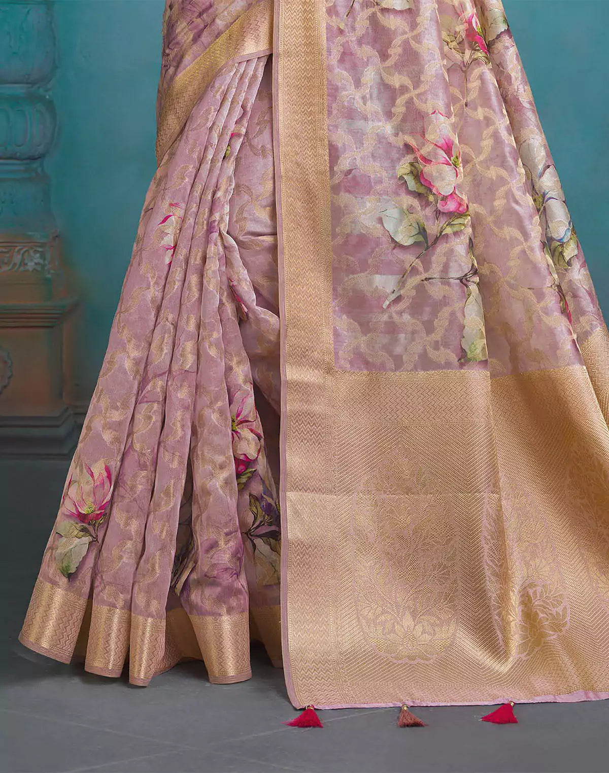 Light Pink Floral Bunches Tissue Saree