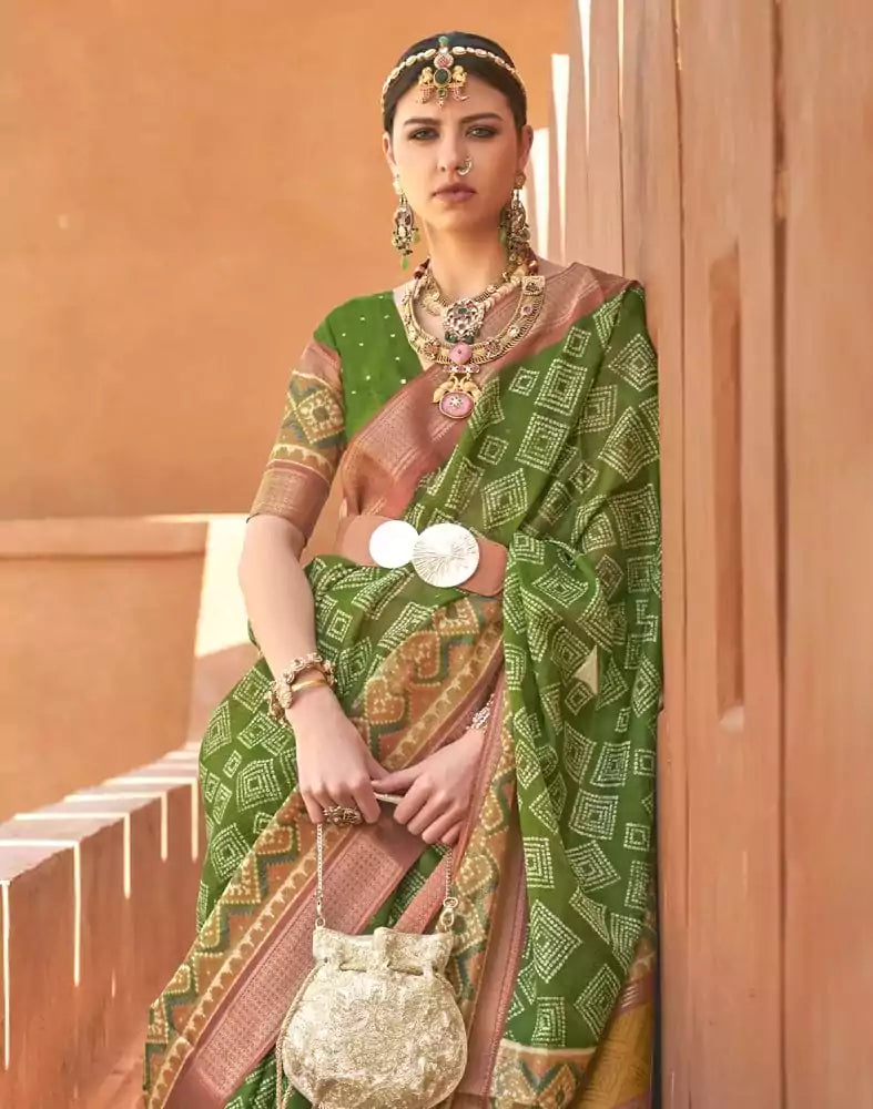 Mehendi Green Geometric Print Cotton Silk Saree
