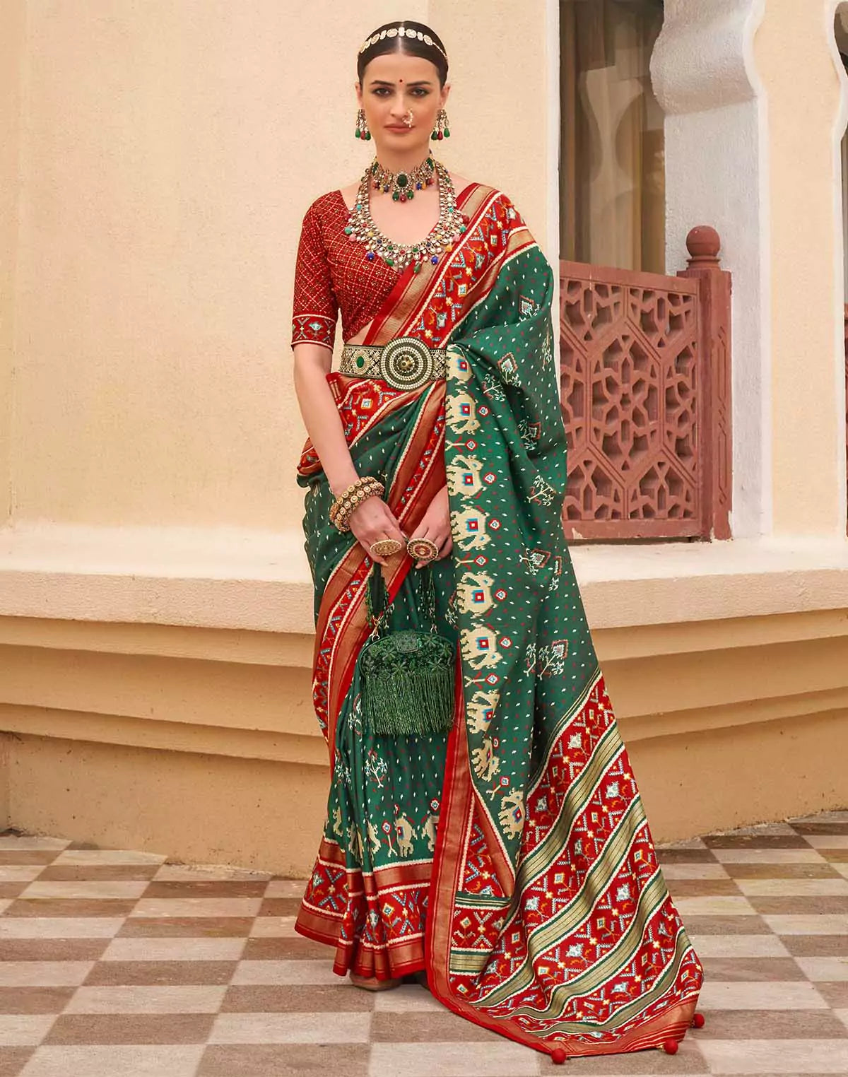 Green Coloured Contrast Border Palkhi Patola Saree