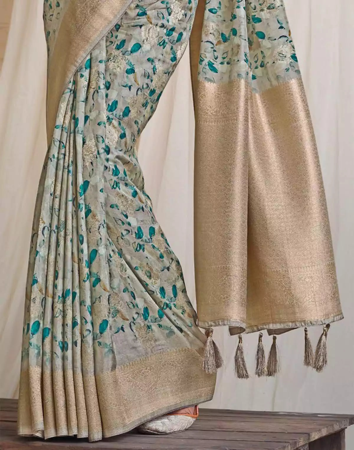 Beautiful Colour Dola Silk Saree