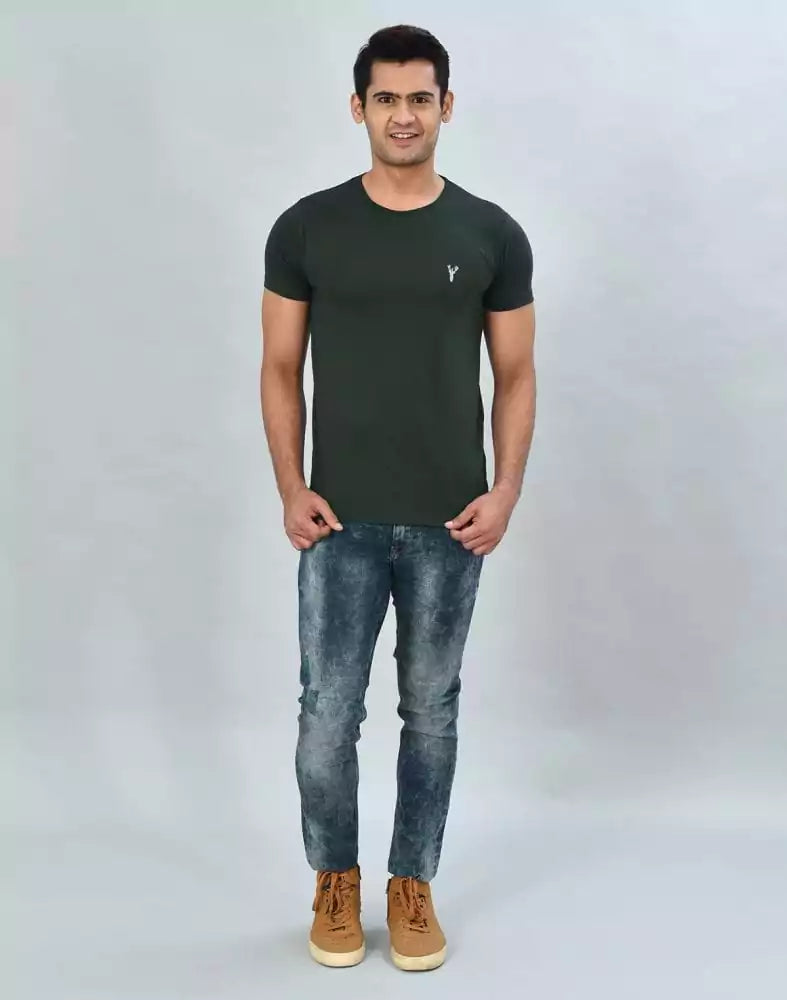 Green Coloured Plain Cotton Men T-Shirt