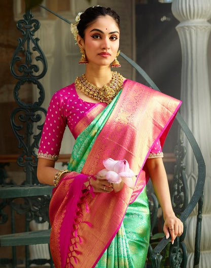 Green Floral Pure Silk Kanjivaram Saree With Big Contrast Skut Border