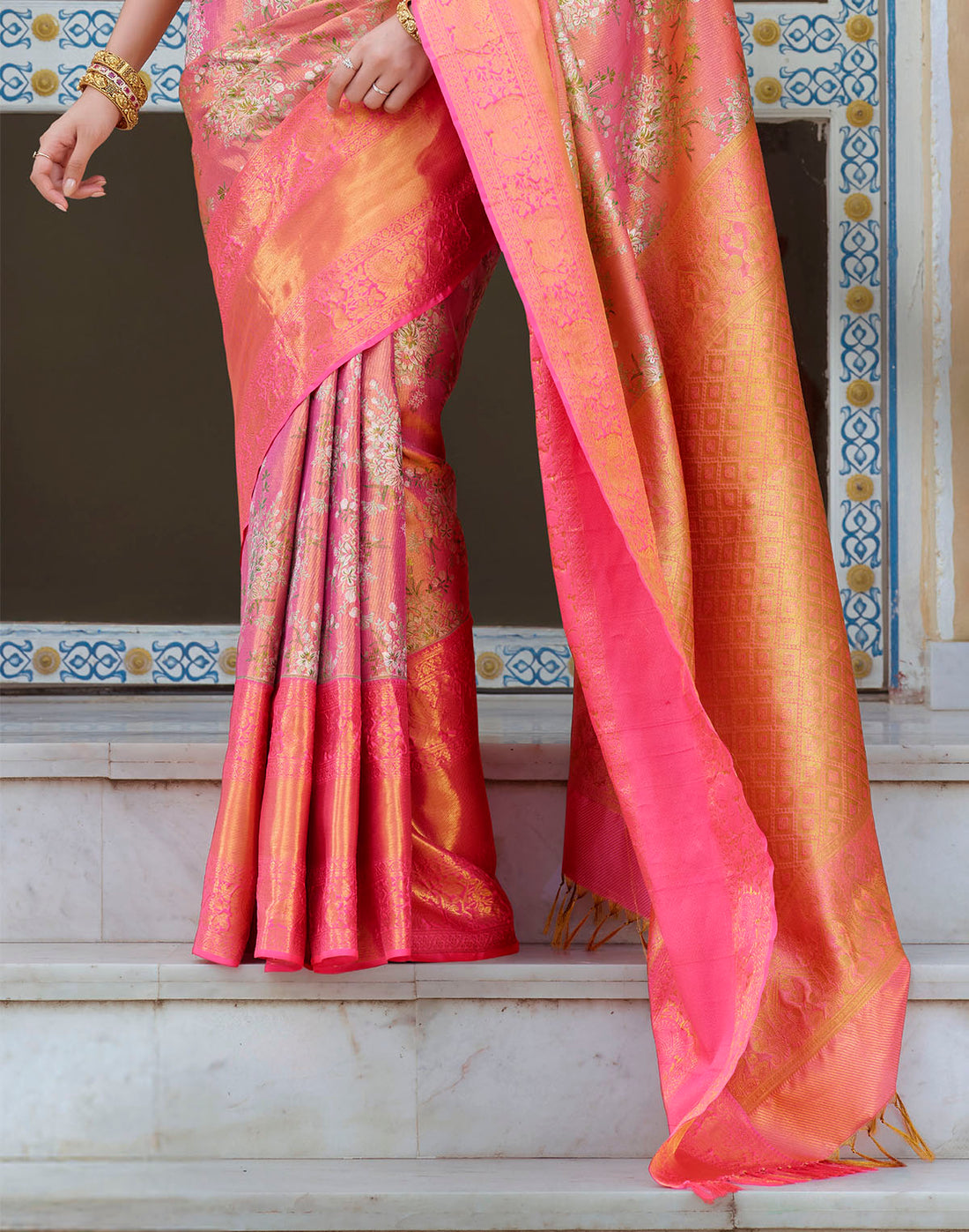 Double Shaded Peach Tissue Jaal Skut Border Saree