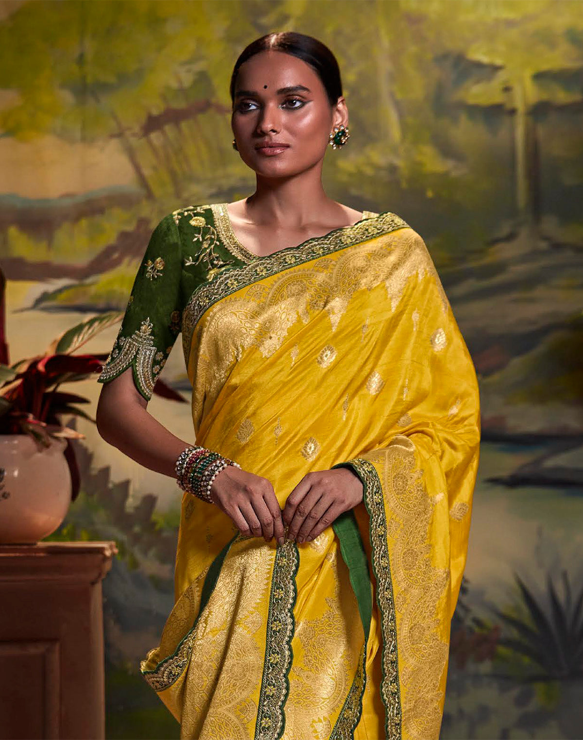 Yellow Coloured Pure Dola Silk Saree With Embroidery Blouse