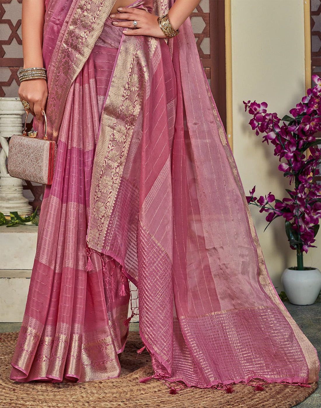 Pink Coloured Chiffon Saree With Embroidery Work Blouse