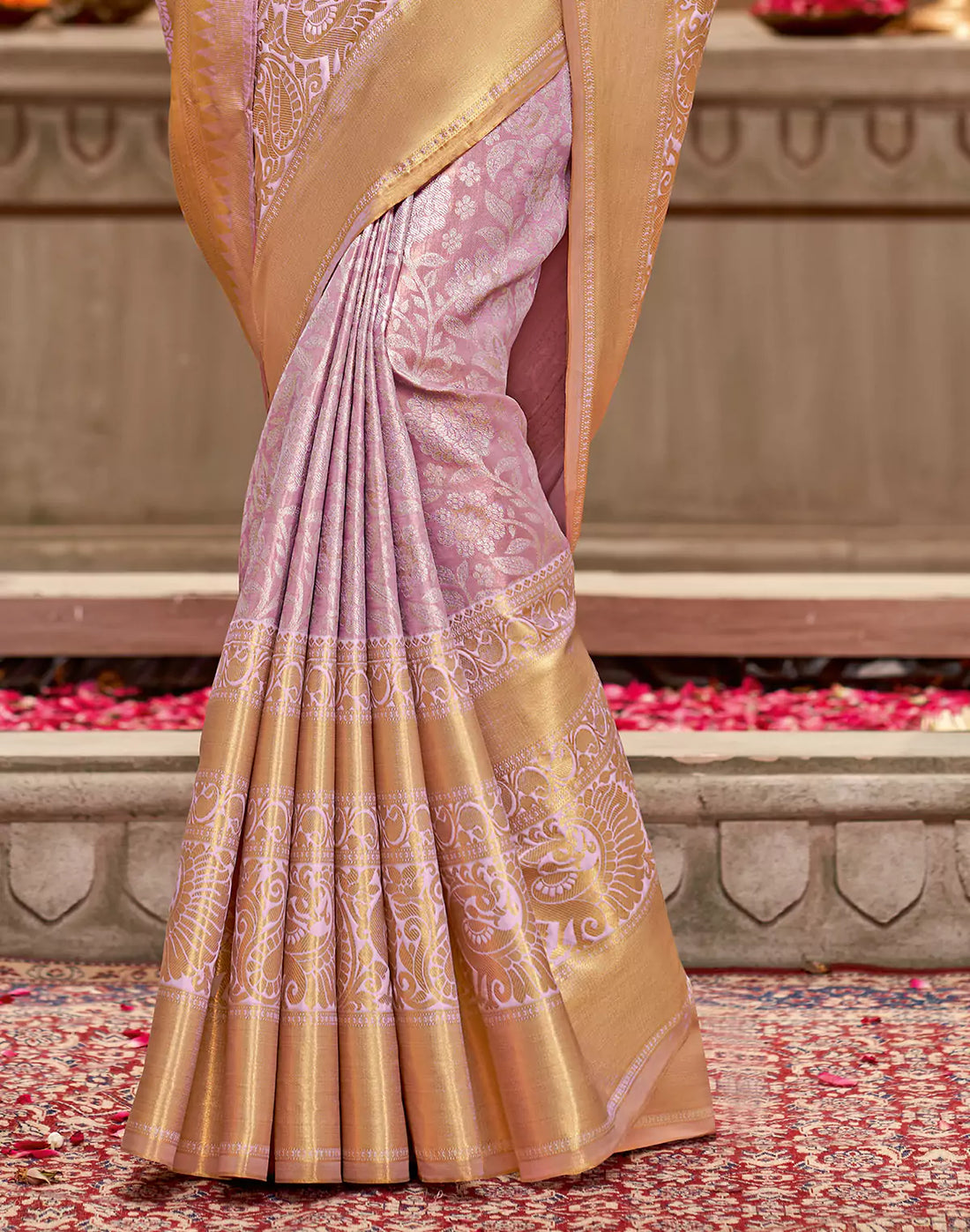 Onion with Silver zari Tissue Floral Design Semi Silk Saree