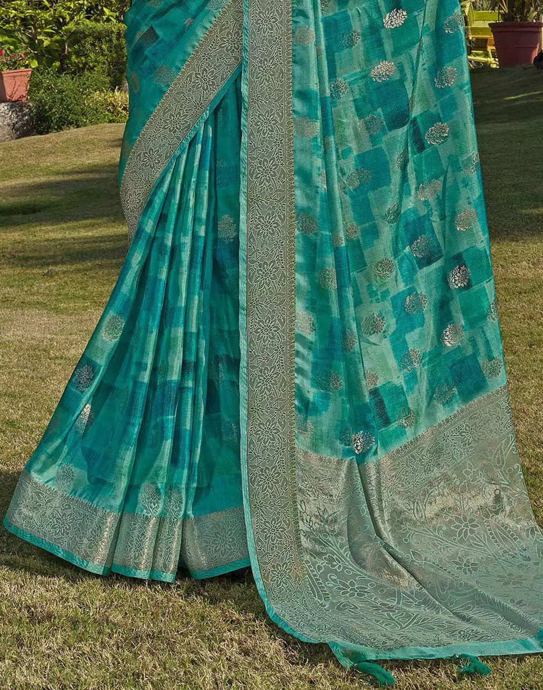 Sea Green Floral bunches Soft Silk Saree