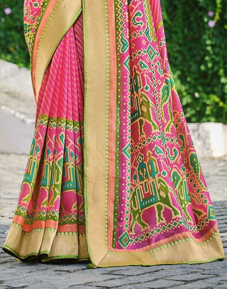 Light Pink Brasso Striped Pattern Saree